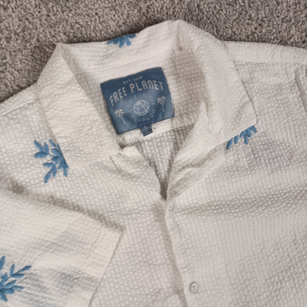 Free Planet L White‎ Seersucker Blue Embroidered Floral Mens Shirt